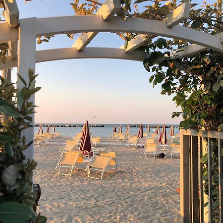 Hotel Locanda Delle Dune Bellaria-Igea Marina Extérieur photo