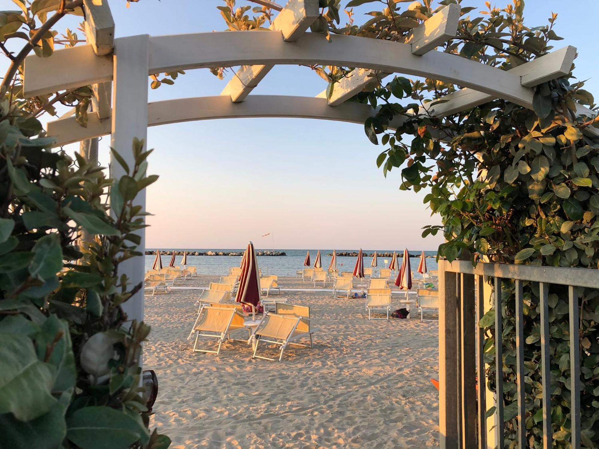 Hotel Locanda Delle Dune Bellaria-Igea Marina Extérieur photo